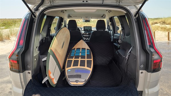Dacia Jogger - 7 vraies places